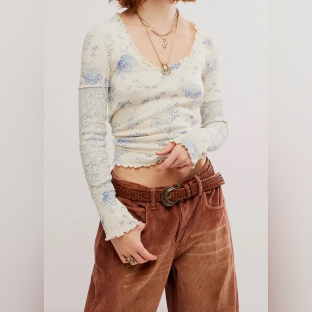 Free People We the Free Clover Printed Thermal Long Sleeve Tee White Blue Small
